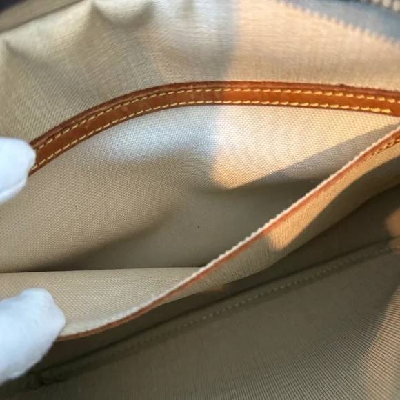 Vintage Louis Vuitton Reporter with COA - Picture 10 of 10